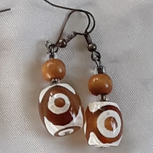 Handcrafted Pierced Earrings Tribal Look Mixed Medium - Picture 4 of 5